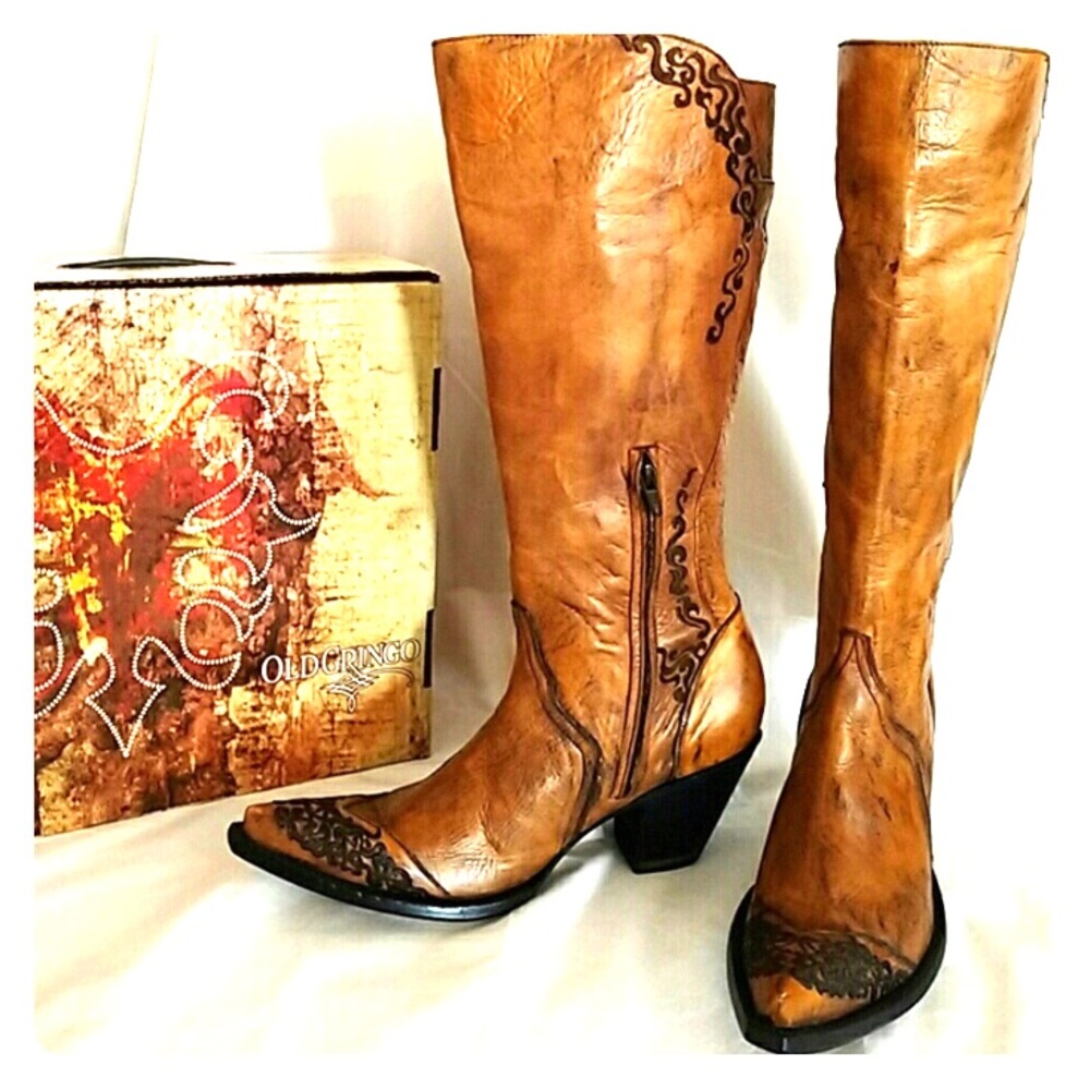 Beautiful tall old gringo boots 👢